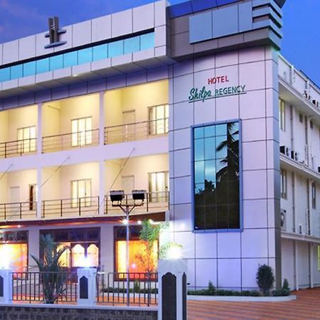 Hotel Shilpa Regency Kottarakara Bagian luar foto