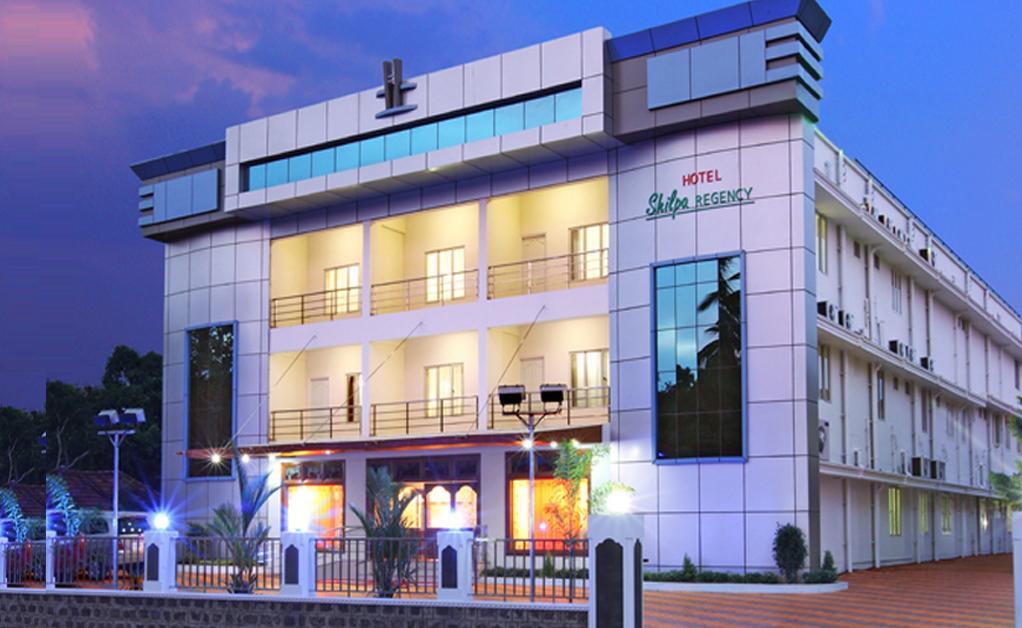 Hotel Shilpa Regency Kottarakara Bagian luar foto