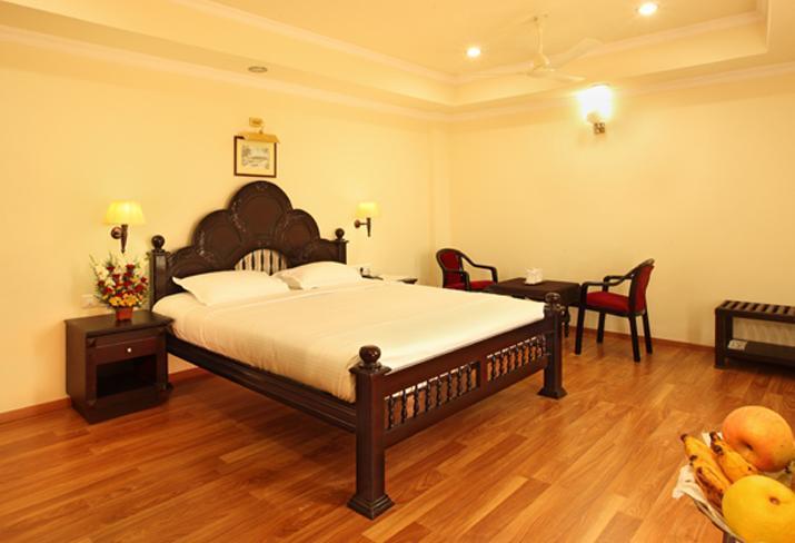 Hotel Shilpa Regency Kottarakara Bagian luar foto